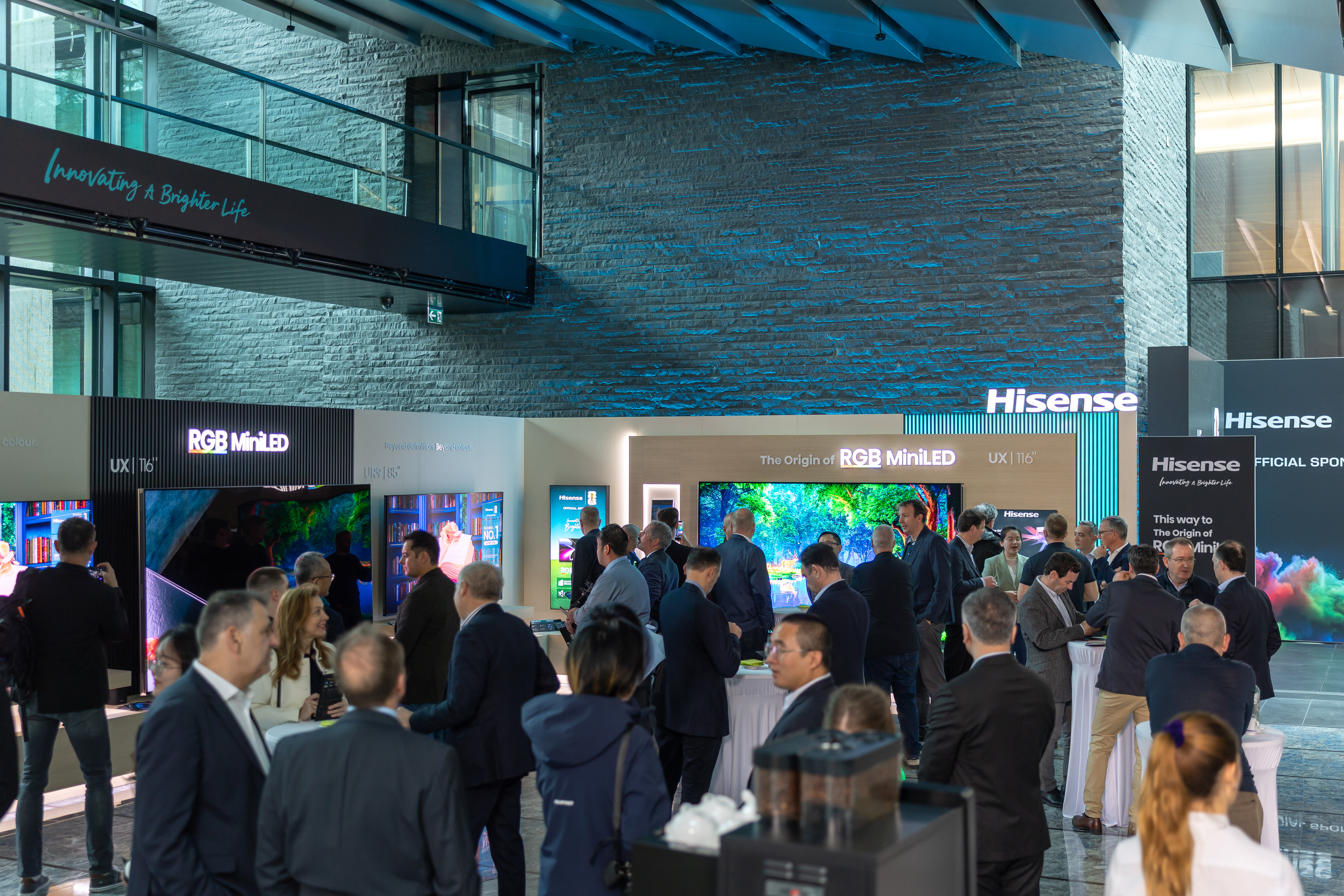 Hisense RGB MiniLED FIFA